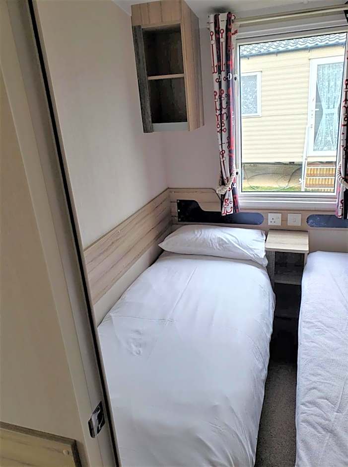 Sea Break, Perran Sands, Perranporth