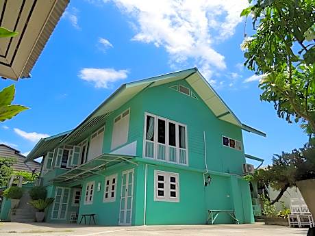 R-Lampang Guest House