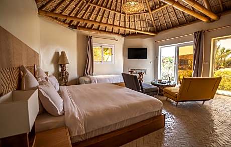 Junior Suite with Garden View