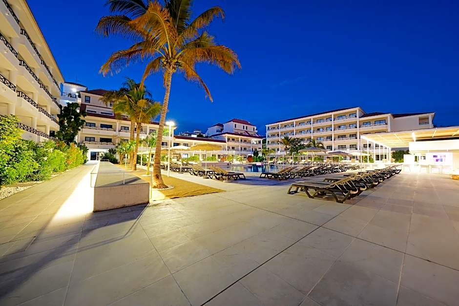 Aparthotel Parque La Paz