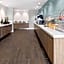La Quinta Inn & Suites by Wyndham Atlanta Airport North