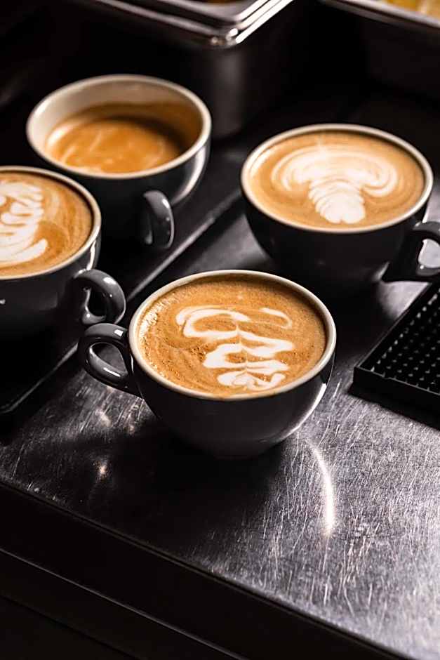 Mantra 2 Bond Street