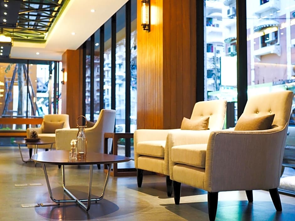 130 Hotel & Residence Bangkok (SHA Plus)