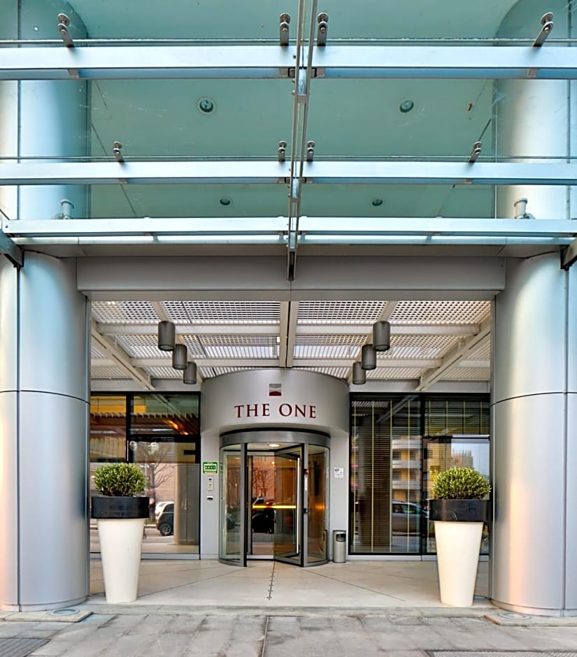 UNAHOTELS The ONE Milano Hotel & Residence