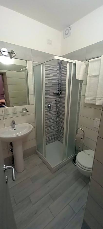 Albano Station Rooms