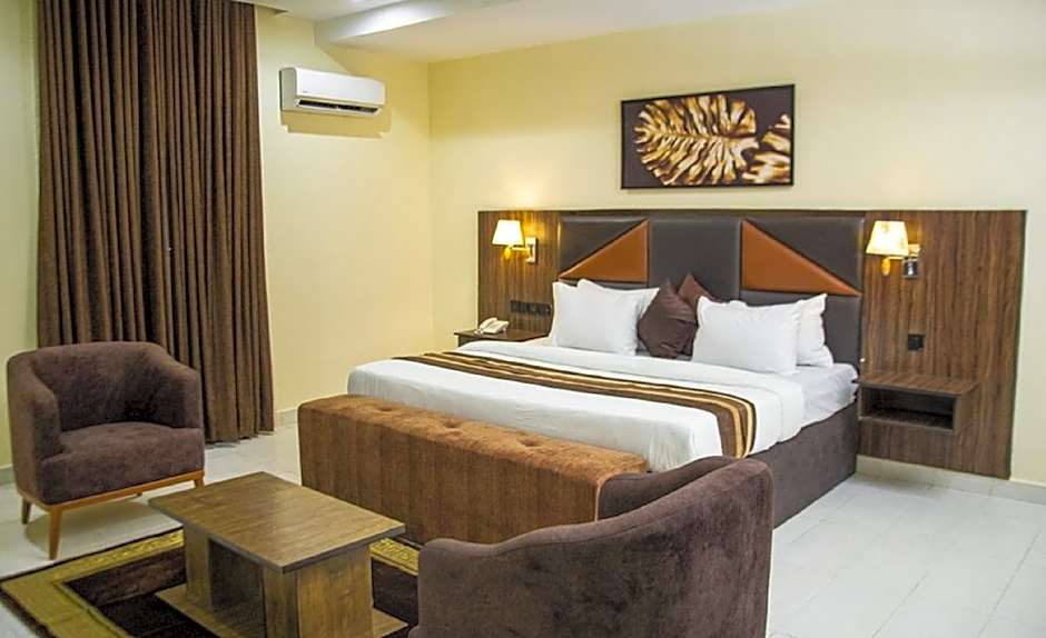 Vinpy Hotels