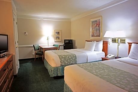 1 King Bed Mobility Accessible Room Non-Smoking