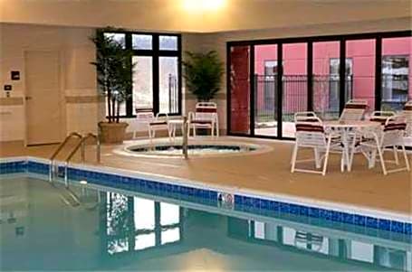Hampton Inn & Suites Wilder