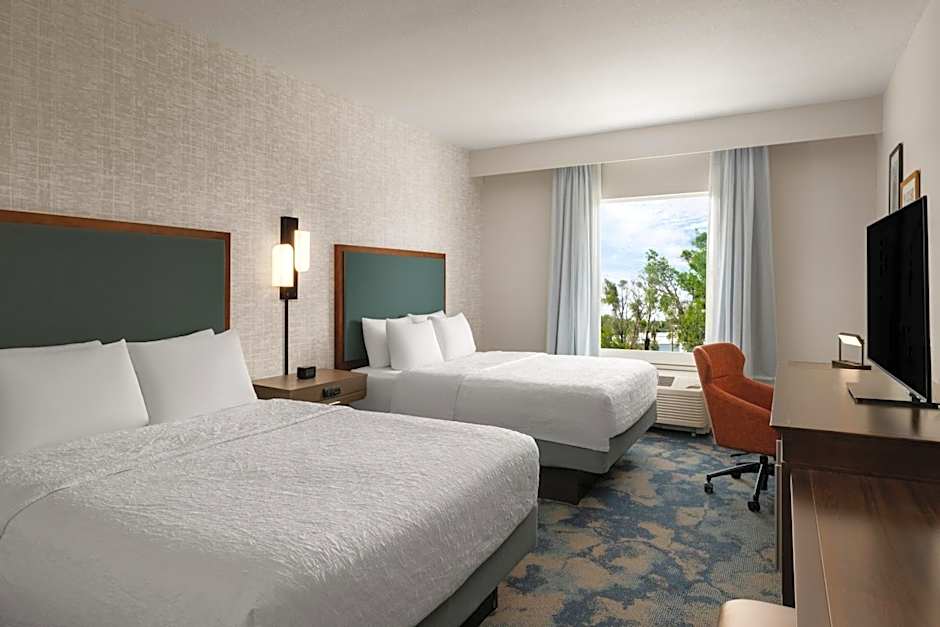 Hampton Inn & Suites DeLand