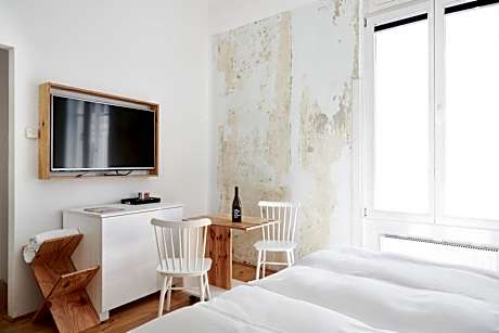 Independent room