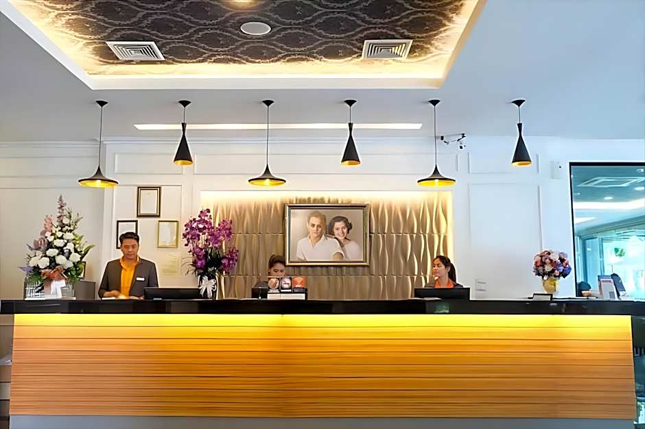 Picnic Hotel Bangkok