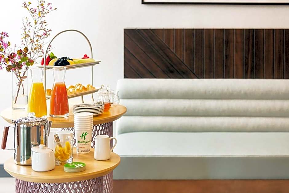 Holiday Inn & Suites Cedar Falls-Waterloo Event Ctr By IHG