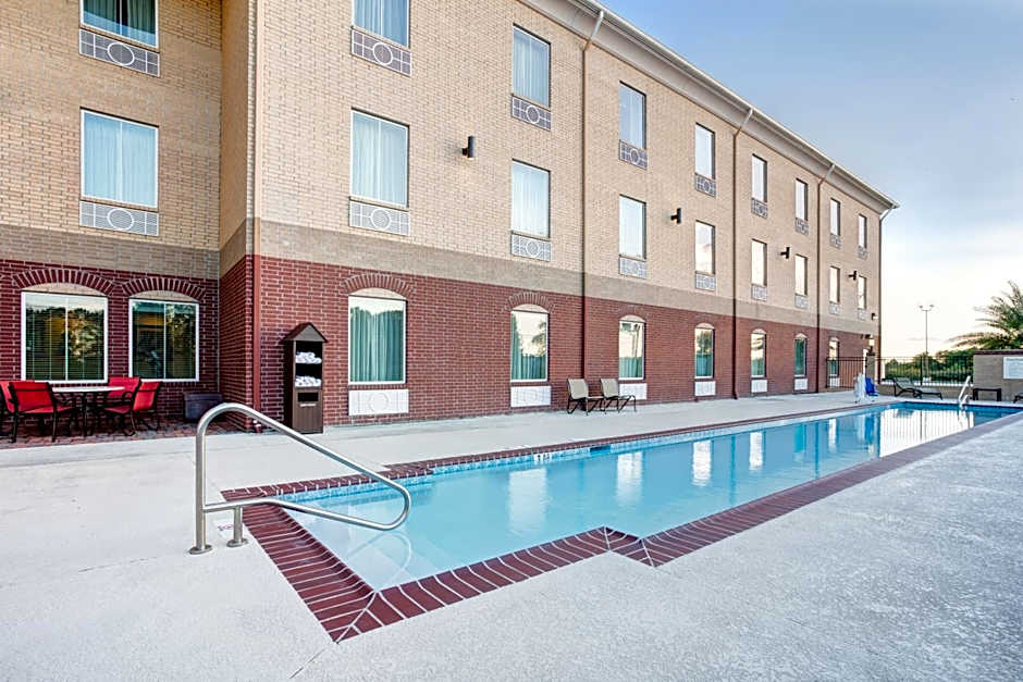 Holiday Inn Express & Suites Raceland - Highway 90 By IHG
