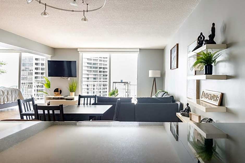 Brickell Center w/City & Bay View + FREE Parking!