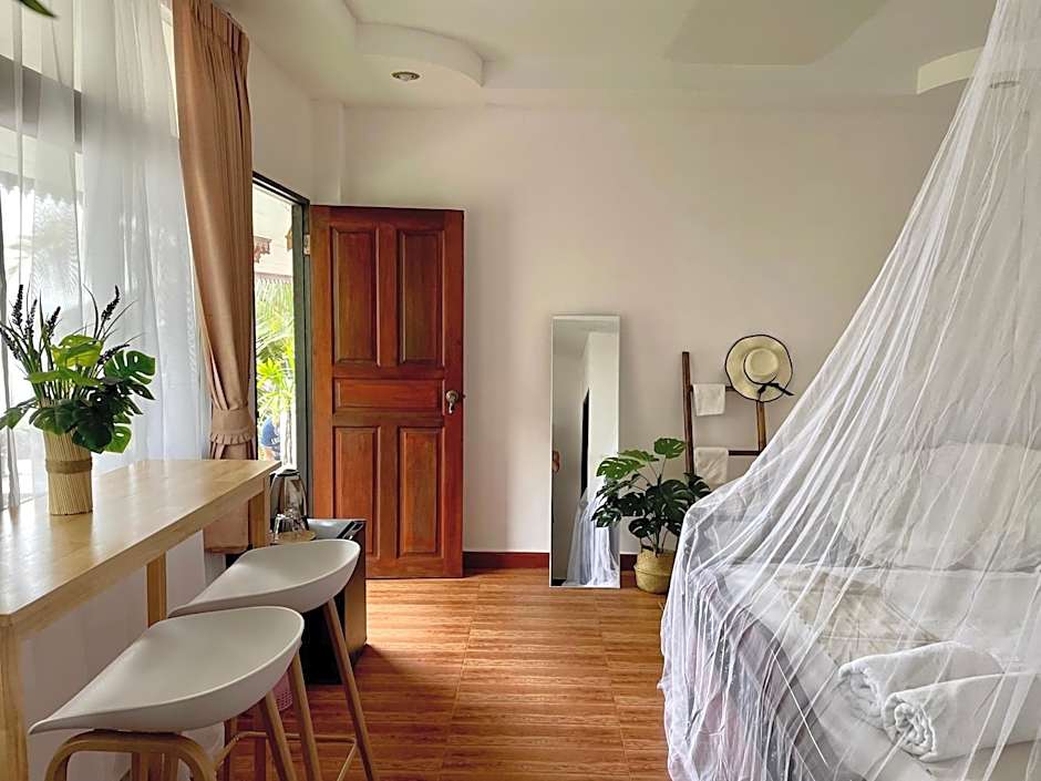 Secret Place Hotel and Restaurant