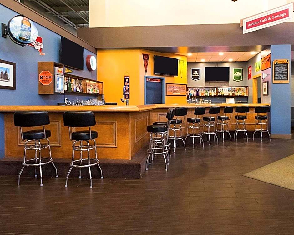 Comfort Inn & Suites Airport Syracuse