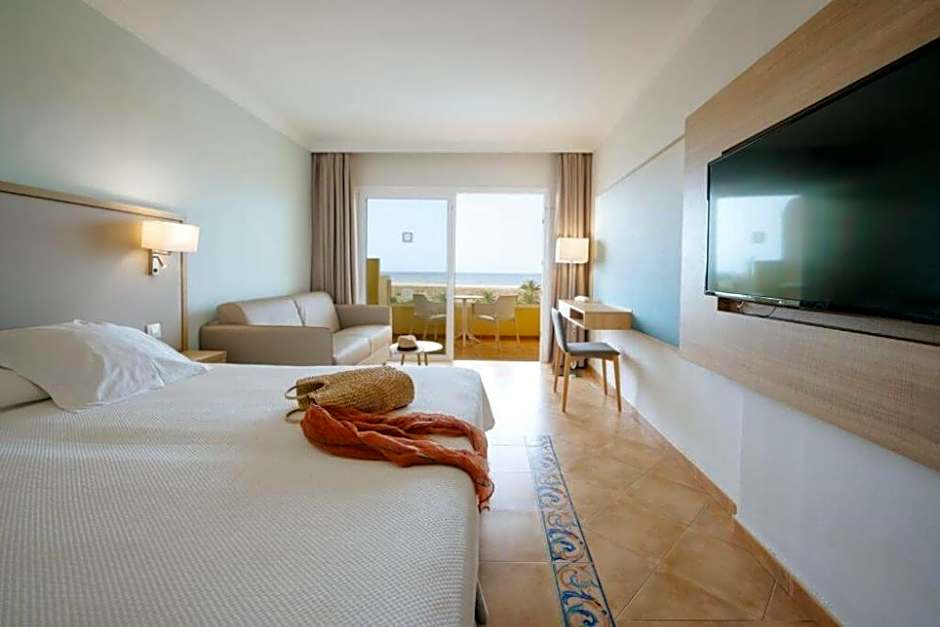 R2 Buganvilla Hotel & Spa