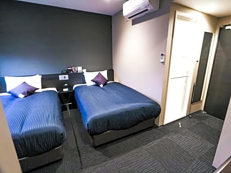 Twin Room - Smoking