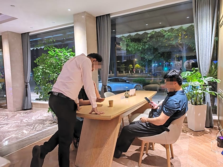 Yiwu Byland Star Hotel