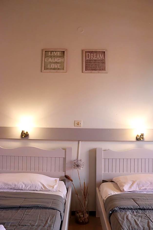 Elves Studios& Apartment's SIDARI