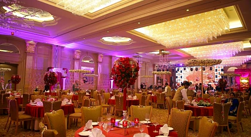 Seven Seas Hotel