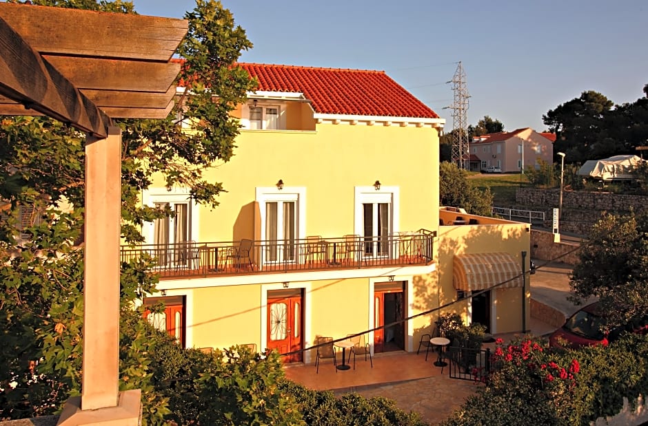 Bacan Serviced Apartments