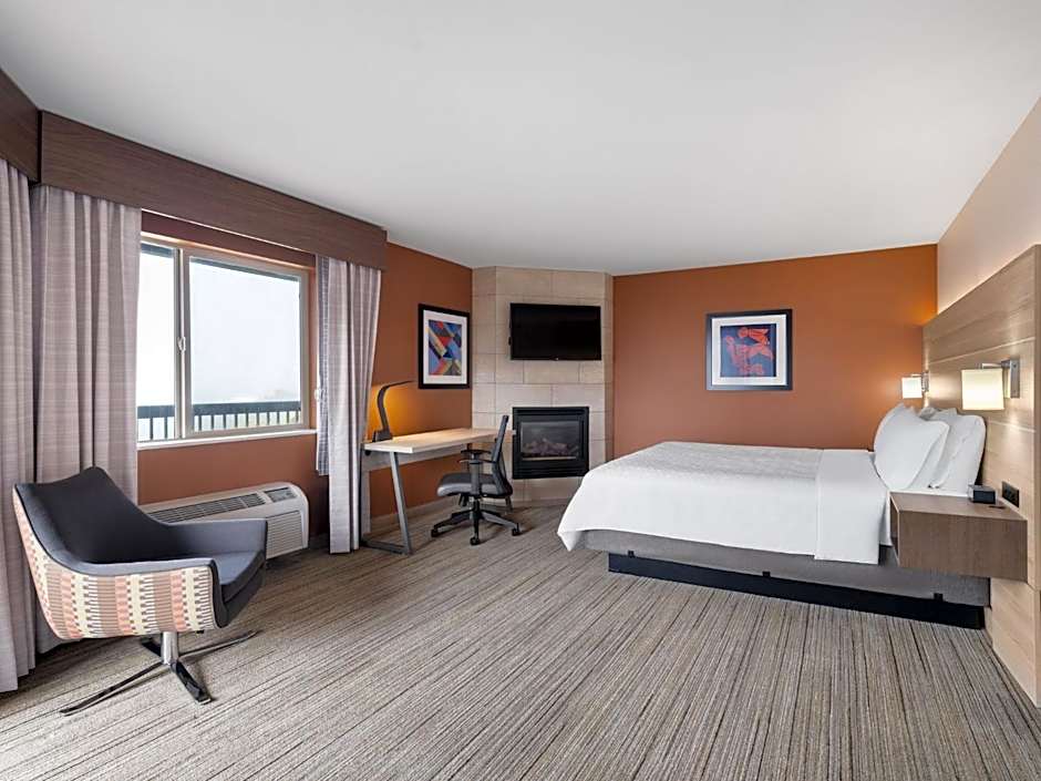 Holiday Inn Express Fort Bragg By IHG