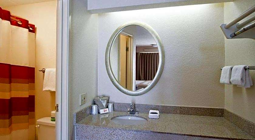 Red Roof Inn Akron