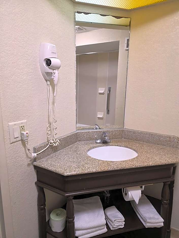 Sonesta Essential Ames