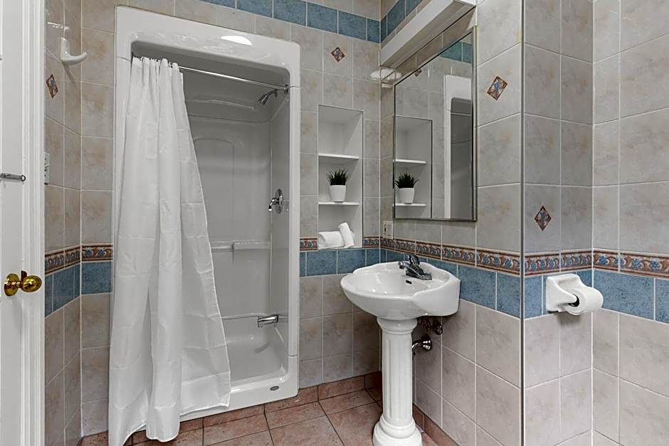 Le Sand & Stone Hotel