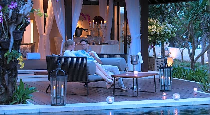 The Royal Santrian Luxury Beach Villas