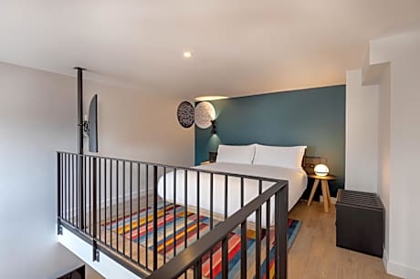 Aloft King Duplex with Sofa Bed and City View - access to the SPA included
