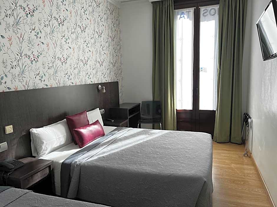 Ciudad Condal Hostal - Paseo de Gracia