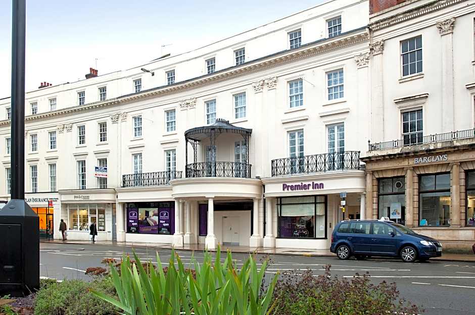 Premier Inn Leamington Spa Town Centre