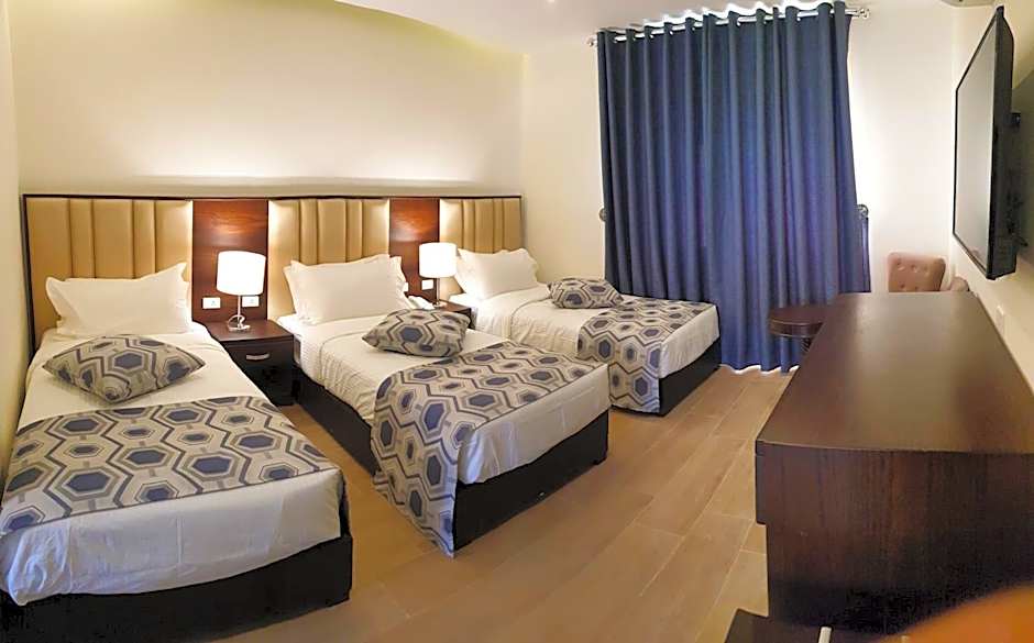 Petra Heart Hotel