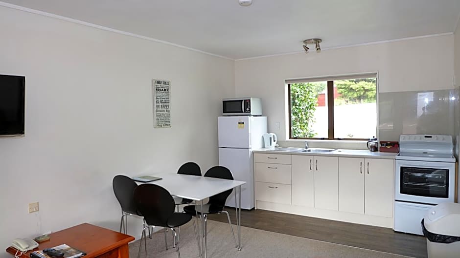 Bk's Counties Motor Lodge