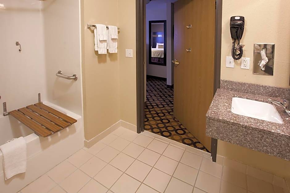 Baymont by Wyndham Kent - Seattle