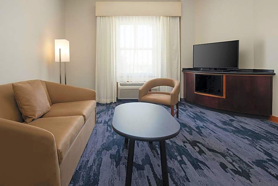 Fairfield Inn & Suites by Marriott Santa Maria