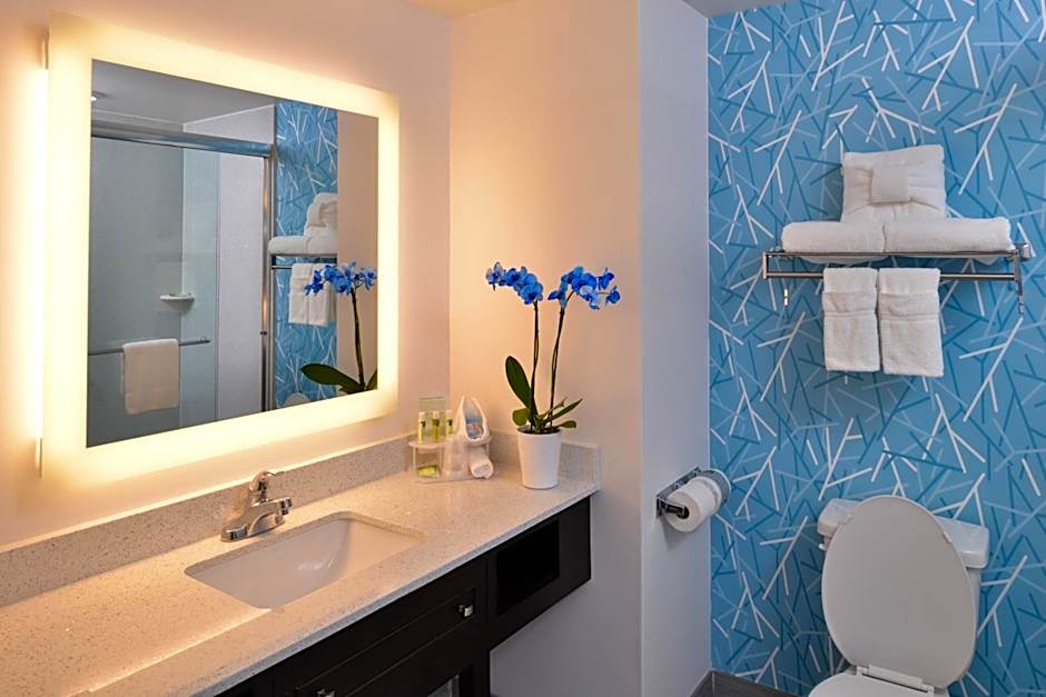 Holiday Inn Express and Suites West Ocean City By IHG