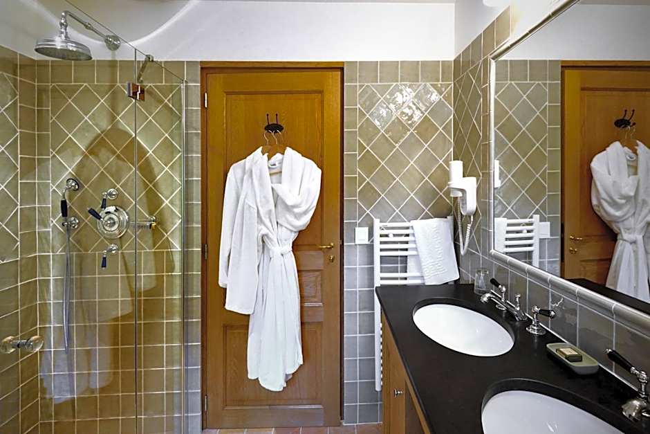 ChÃ¢teau-HÃ´tel de Bourron