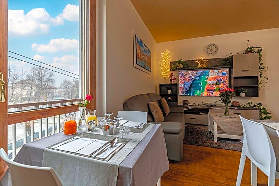 Venice Friends Residence