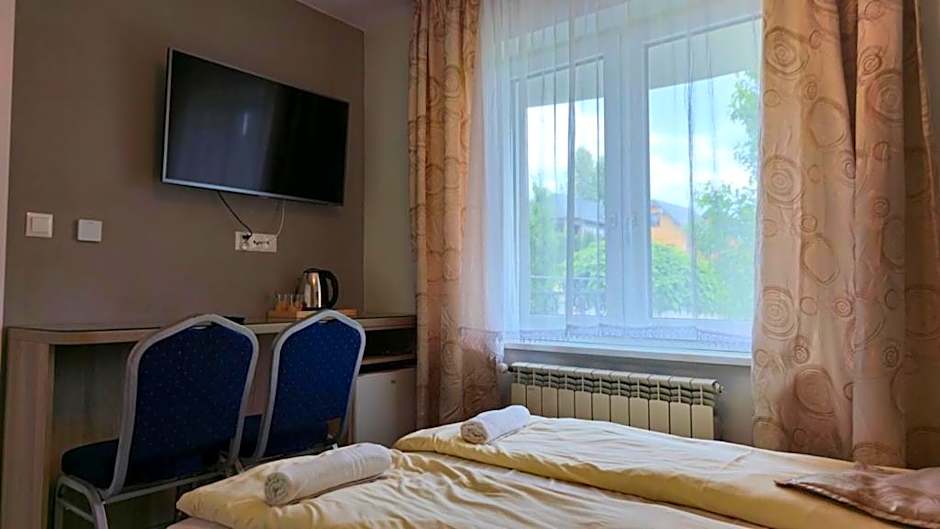 Jaworina- Apartamenty, Domki i Pokoje