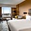DoubleTree By Hilton Pointe Claire Montreal Airport West 