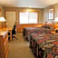 Poulsbo Inn & Suites