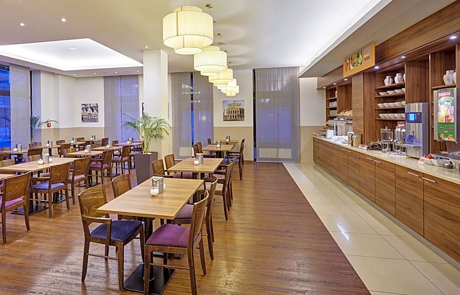 Premier Inn Frankfurt City Centre