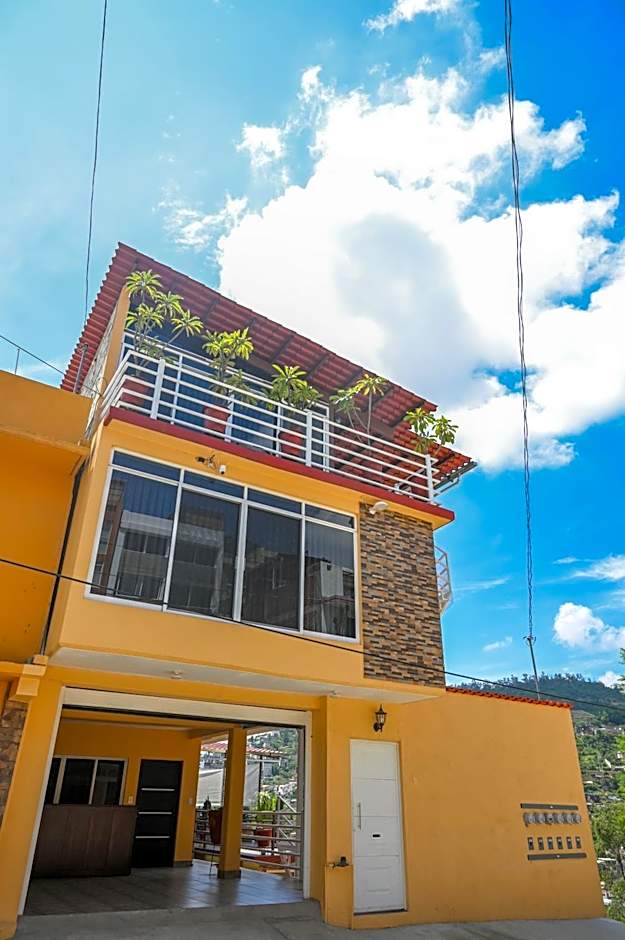 Casa LEONOR