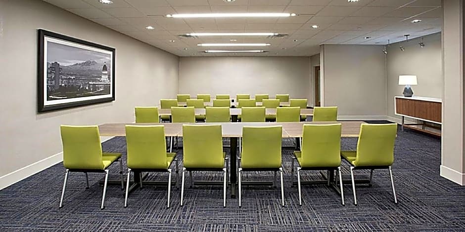 Holiday Inn Express & Suites - Green River, an IHG Hotel