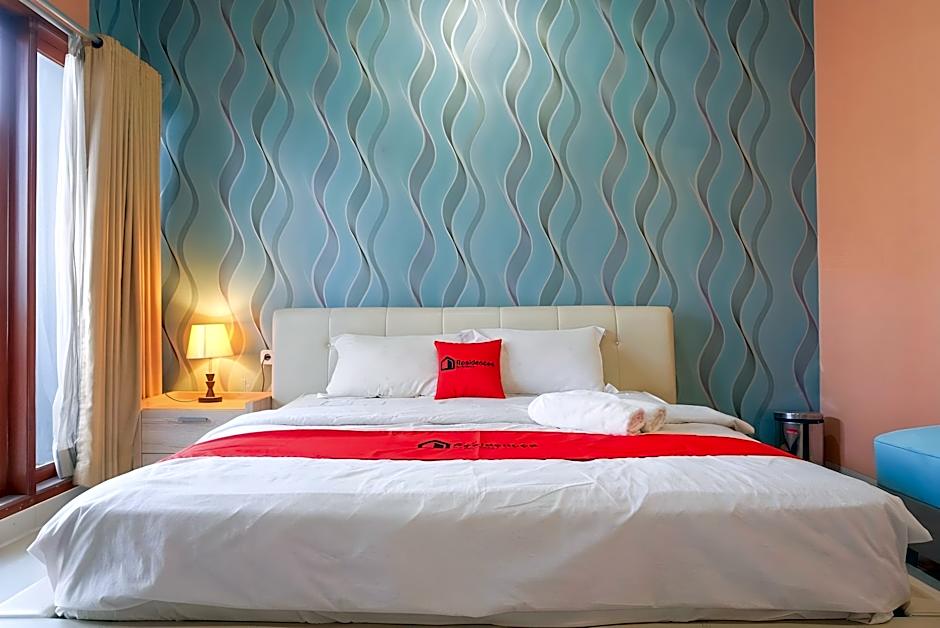 RedDoorz near Kemang Square