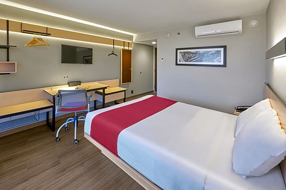 City Express Plus by Marriott Ciudad de México Mundo E