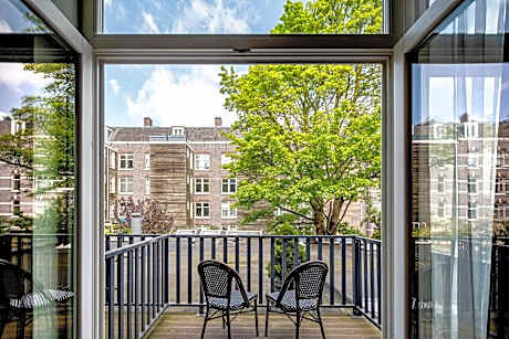 Twin Room with Balcony